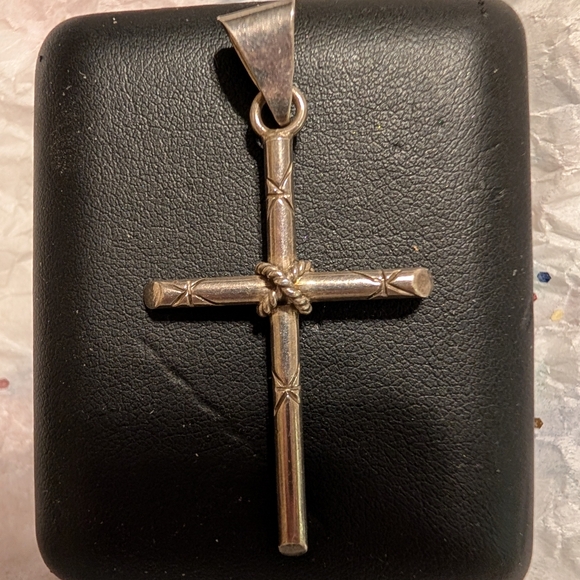 Source Unknown Jewelry - 925 Solid Sterling Silver Cross Pendant